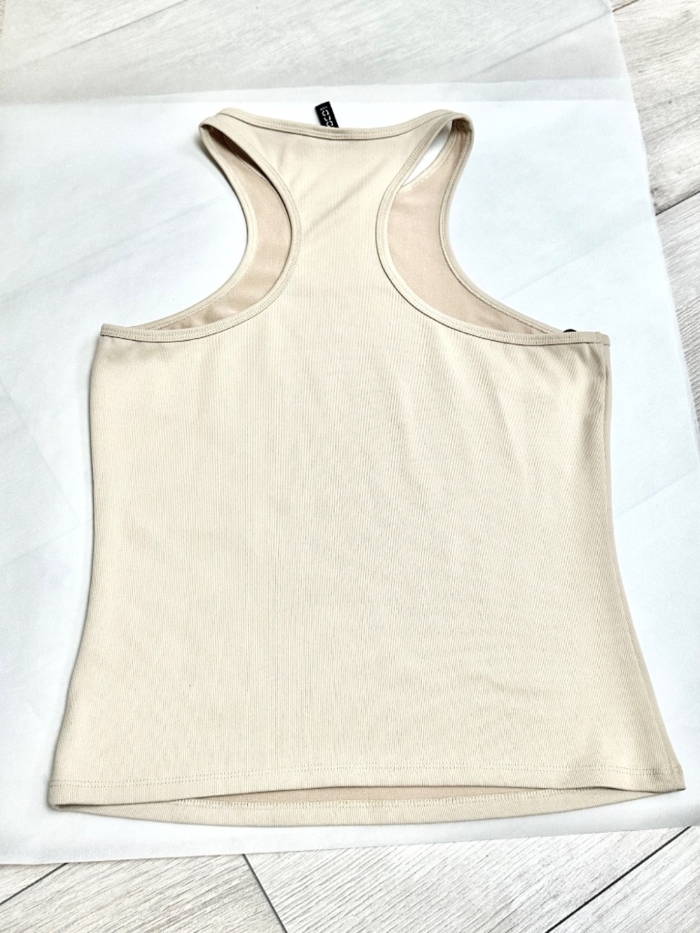 H&M Divided Beige Ribbed High-Neck Racerback Tank Top - Picture 3 of 6